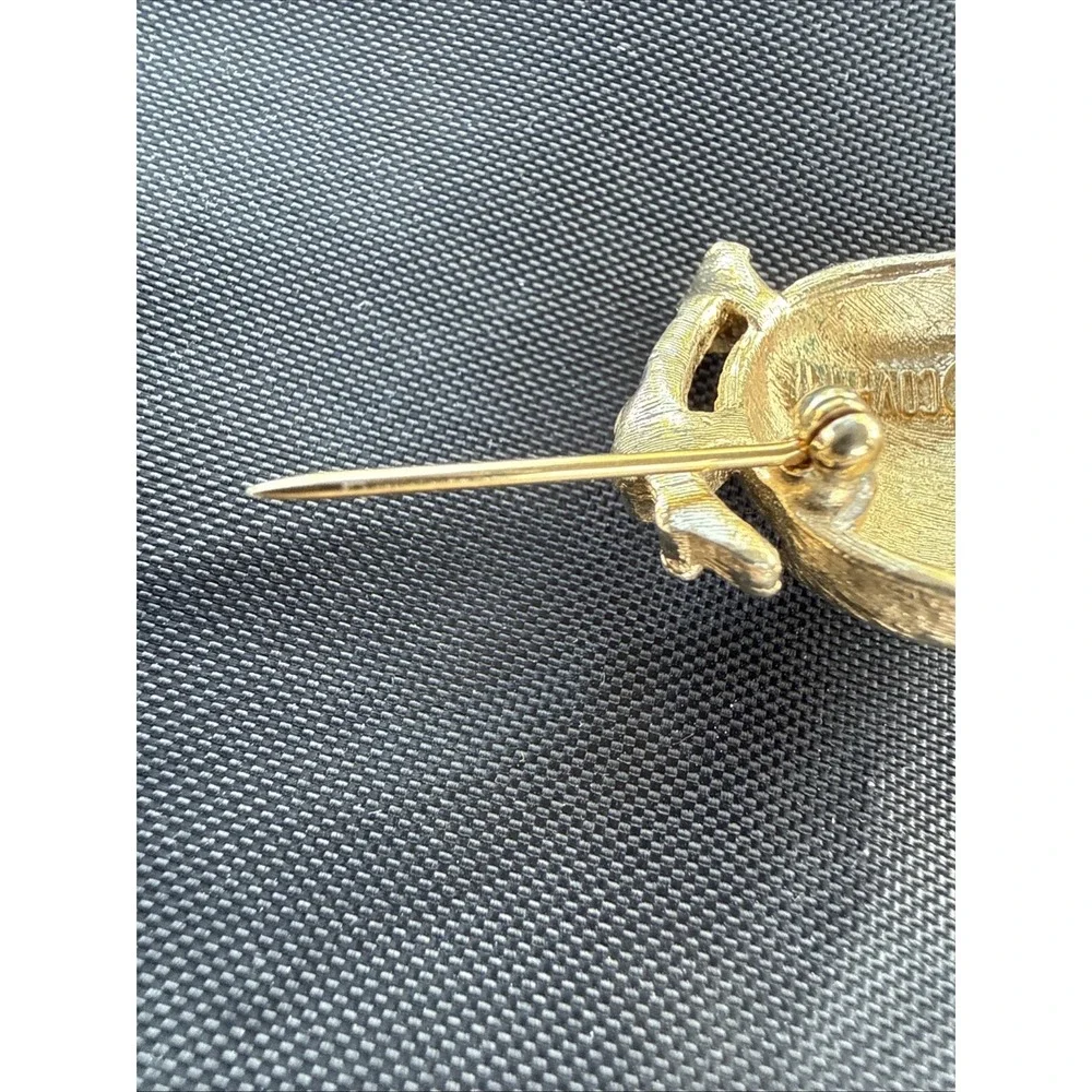 Sarah Coventry Signed Owl Brooch Gold Tone With Red Eyes No Glasses Approx 1.25